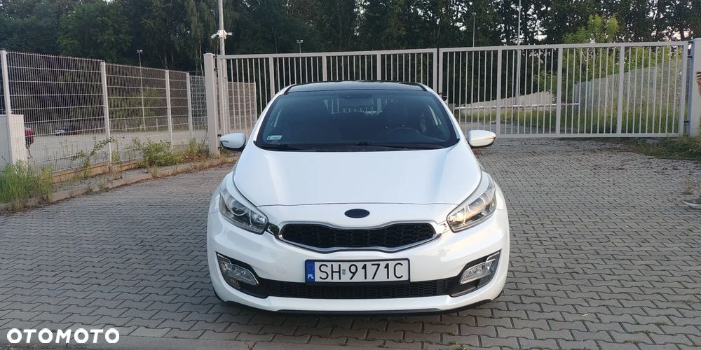 Kia Ceed 1.6 GDI L - 1