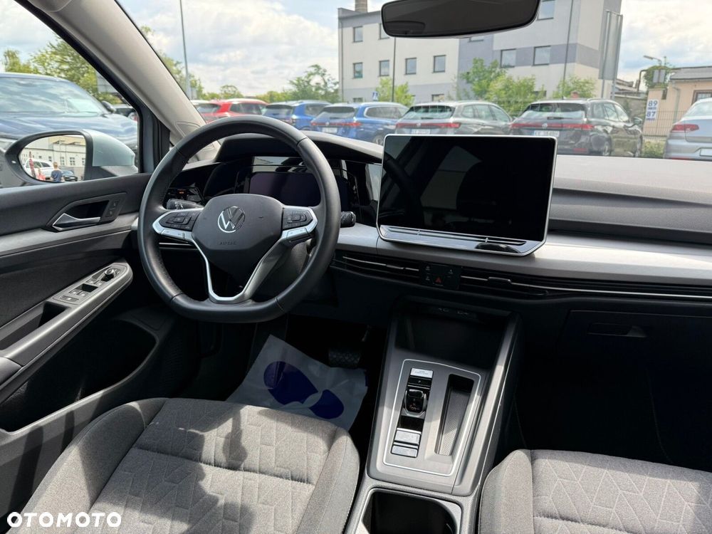 Volkswagen Golf 1.5 eTSI mHEV Life DSG - 25