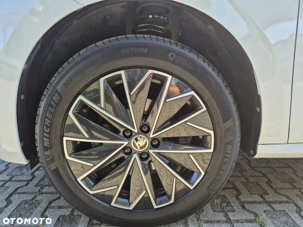 Skoda Kamiq 1.0 TSI Selection DSG - 16
