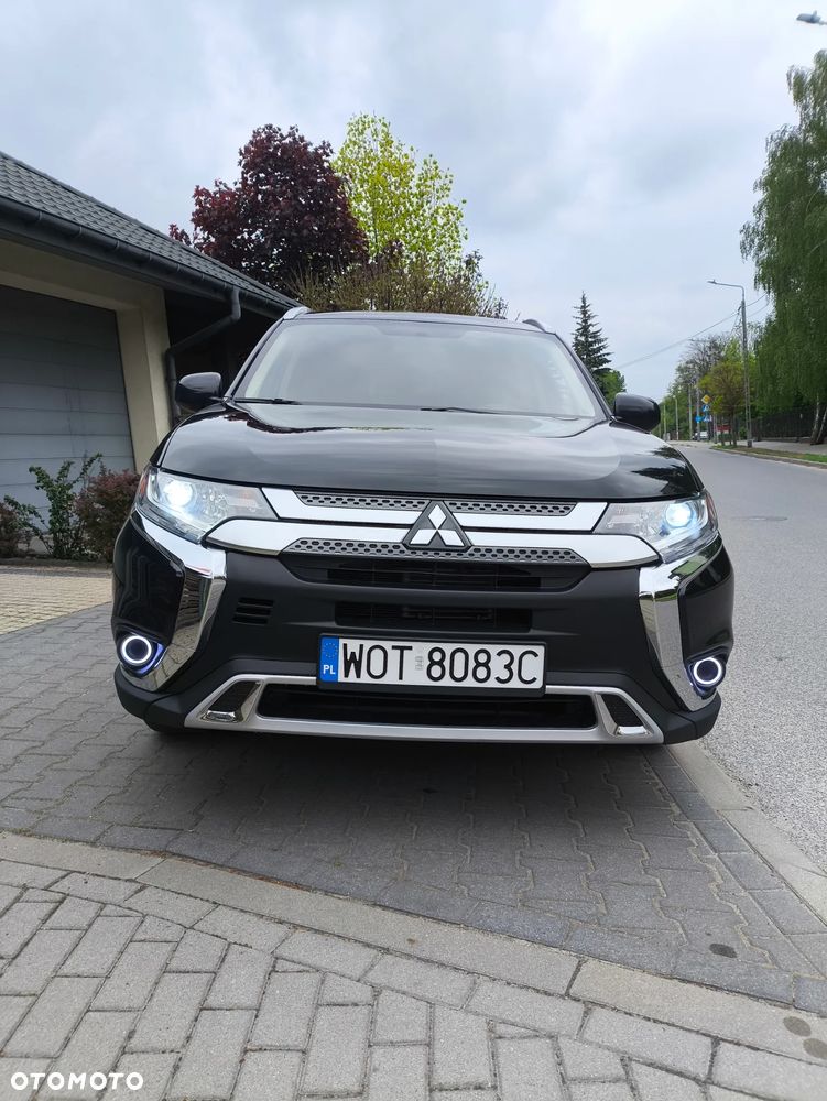 Mitsubishi Outlander - 15