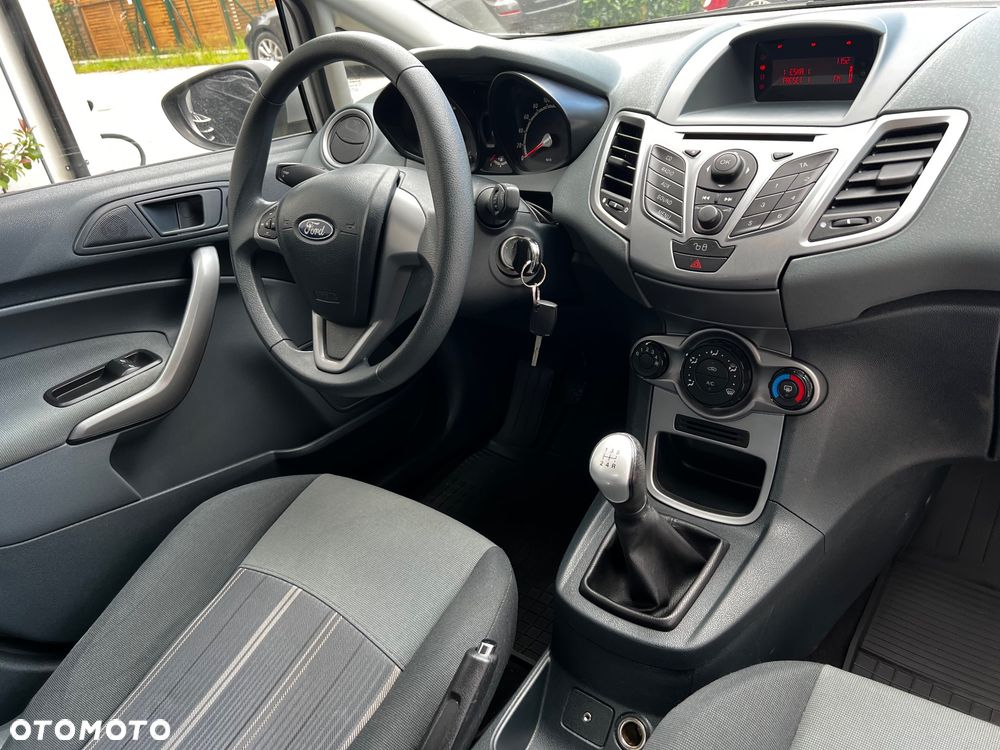 Ford Fiesta 1.25 Ambiente - 20