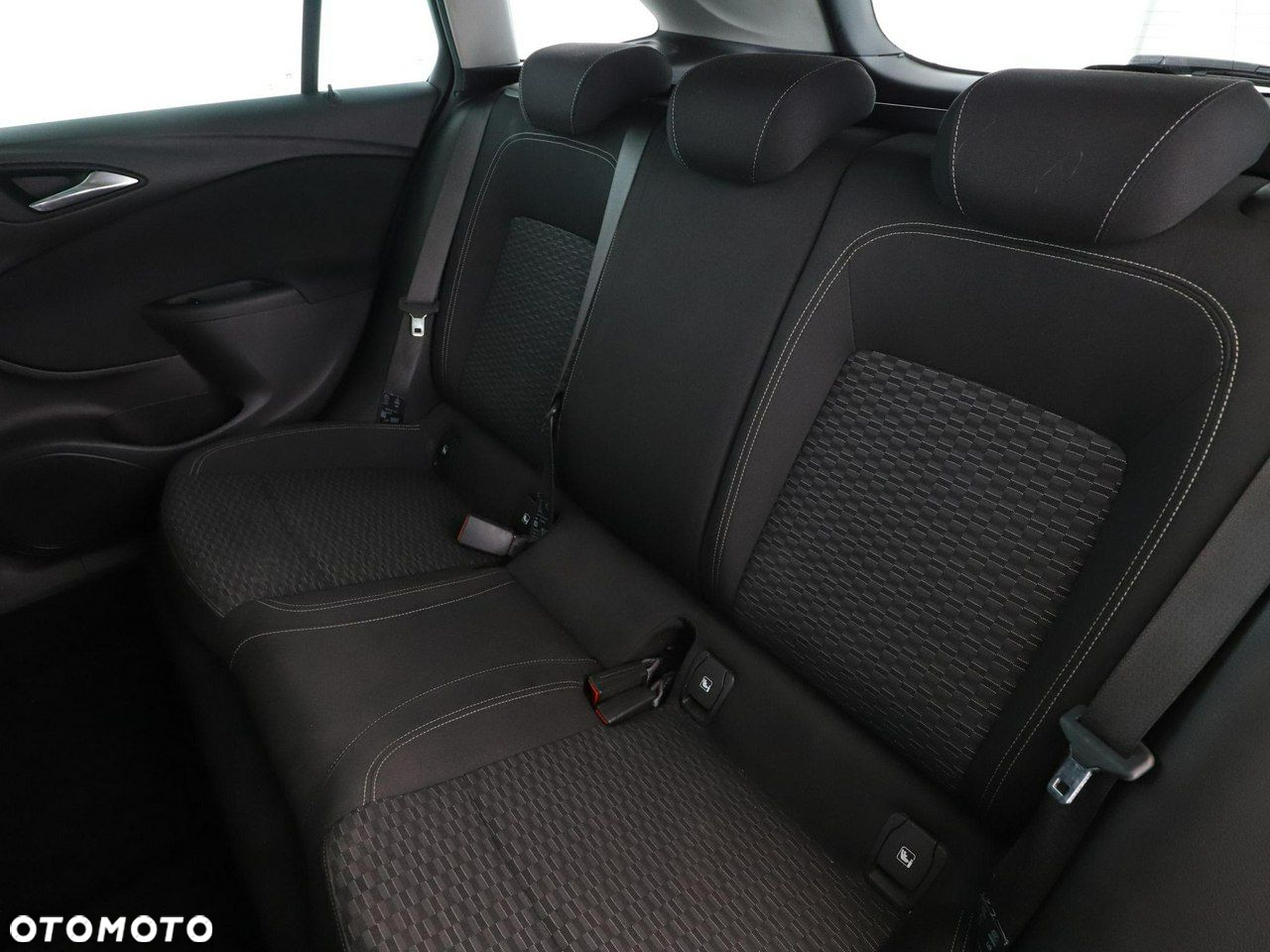 Opel Astra 1.4 Turbo Edition - 17
