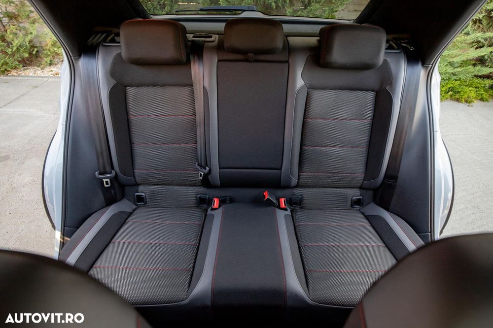 Volkswagen T-ROC 1.5 TSI DSG R-Line - 16