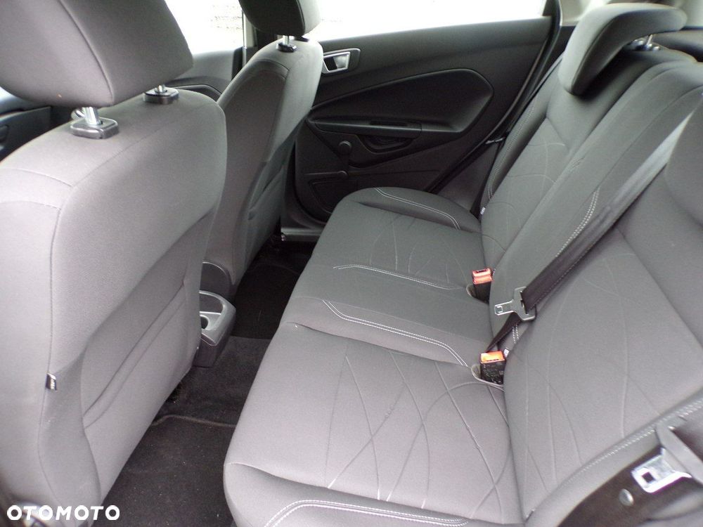 Ford Fiesta - 27