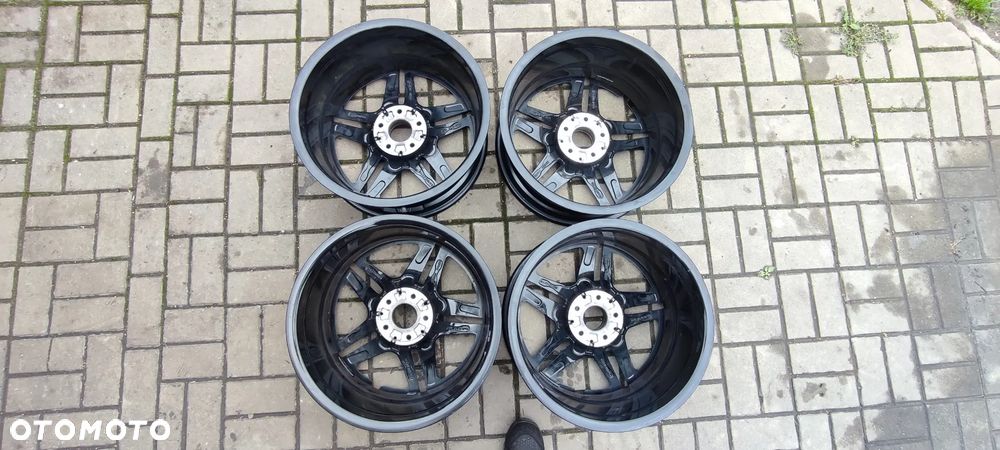 FELGI ALUMINIOWE 5x112 AMG 8jx18 CALI ET40 fi 66.6 MERCEDES C E CLA CLS VKLASA VITO GLA KOMPLET 4 SZTUKI - 15