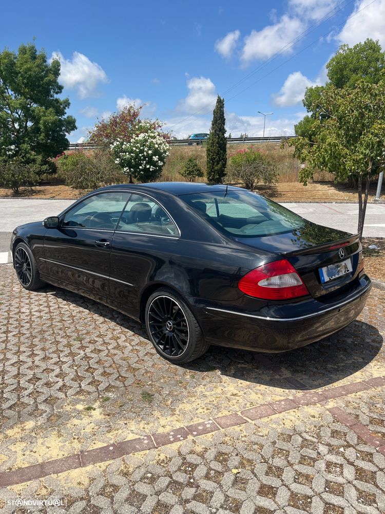 Mercedes-Benz CLK 220 CDi Elegance Aut. - 13