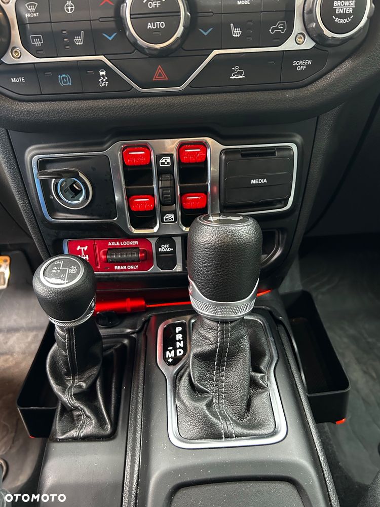 Jeep Wrangler - 14
