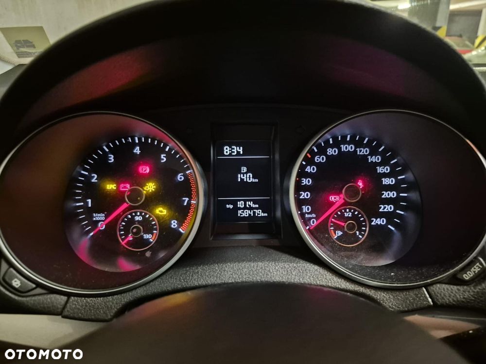 Volkswagen Golf - 11