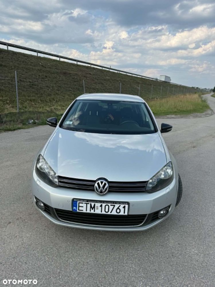 Volkswagen Golf - 1