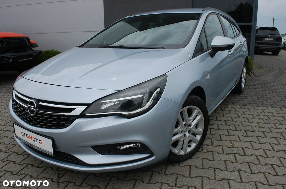 Opel Astra - 2