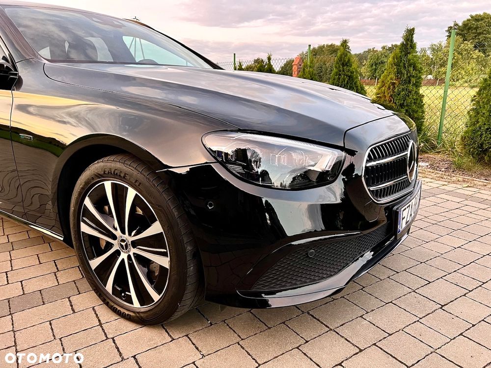 Mercedes-Benz Klasa E 220 d 4Matic 9G-TRONIC Avantgarde - 6