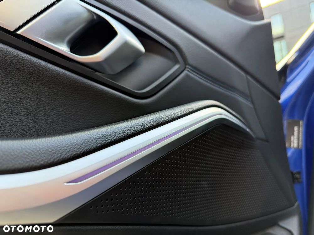 BMW Seria 3 320d xDrive Edition M Sport Shadow - 17