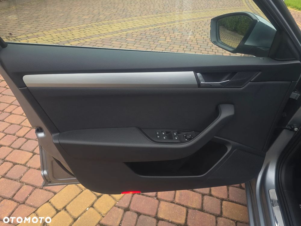 Skoda Superb 1.5 TSI ACT Style DSG - 32