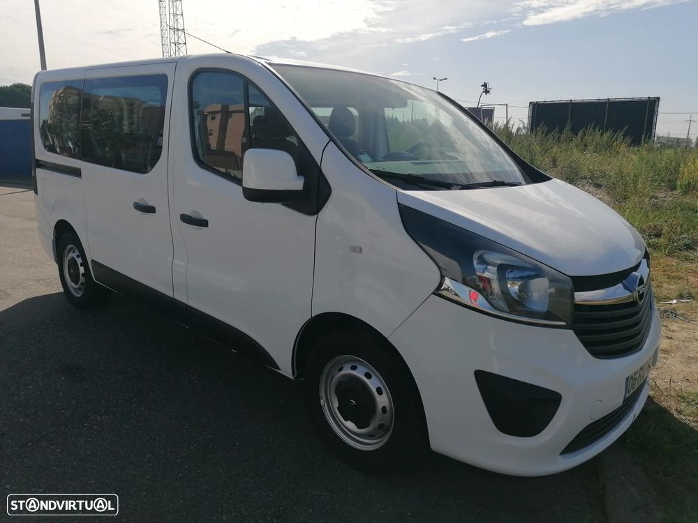 Opel Vivaro Biturbo - 1