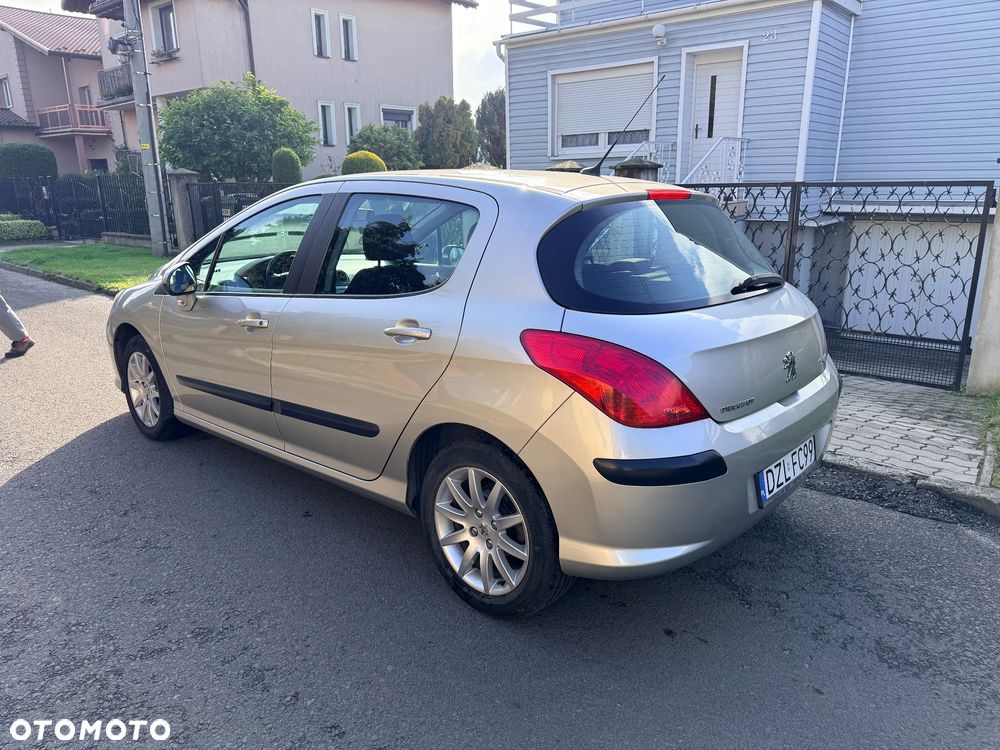 Peugeot 308 1.6 Premium - 4