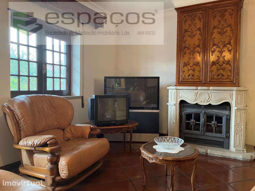 Moradia V4 em Valverde - Grande imagem: 2/52