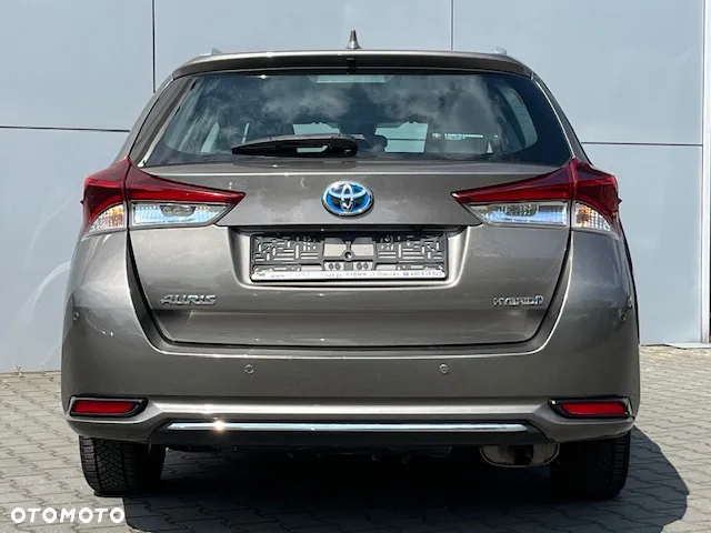 Toyota Auris Hybrid 135 Active - 12
