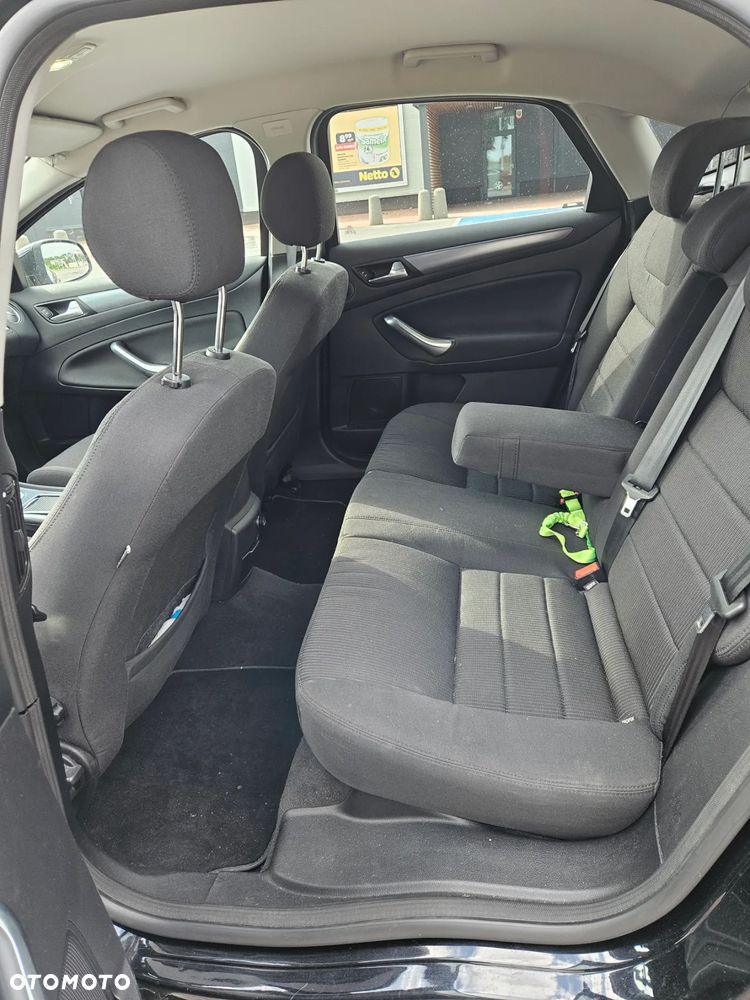 Ford Mondeo - 11