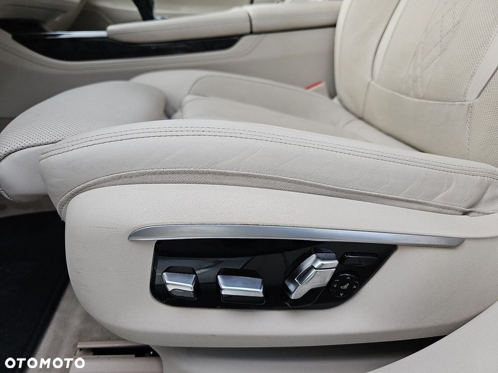 BMW Seria 7 - 21