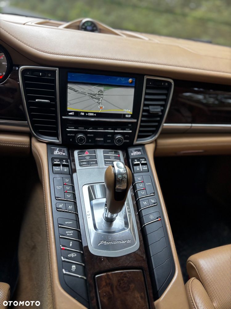 Porsche Panamera 4S Executive PDK - 12