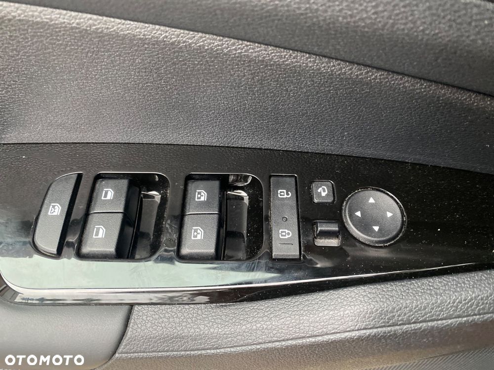 Kia Sportage 1.6 T-GDI L Business Line 2WD DCT - 30