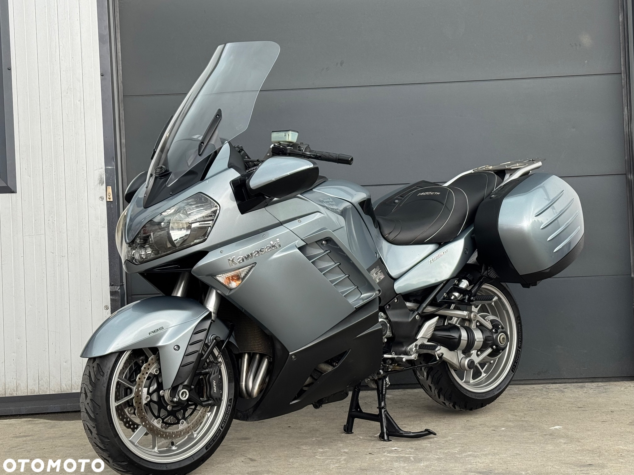 Kawasaki GTR - 26