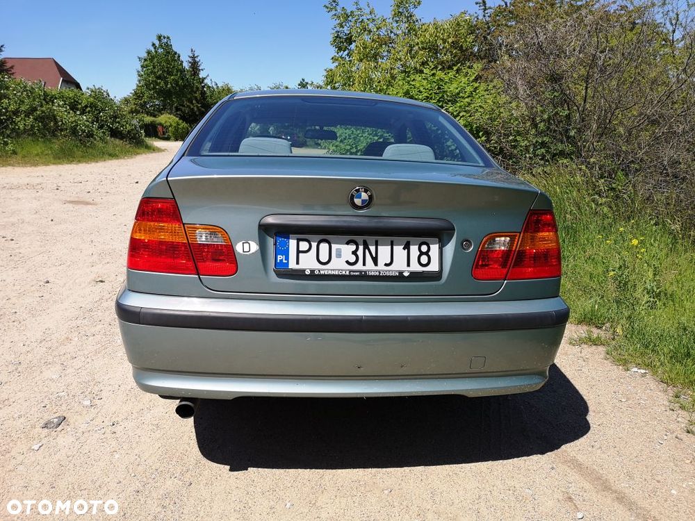 BMW Seria 3 316i - 4