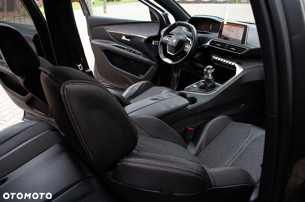 Peugeot 3008 PureTech 130 Stop & Start Allure - 23