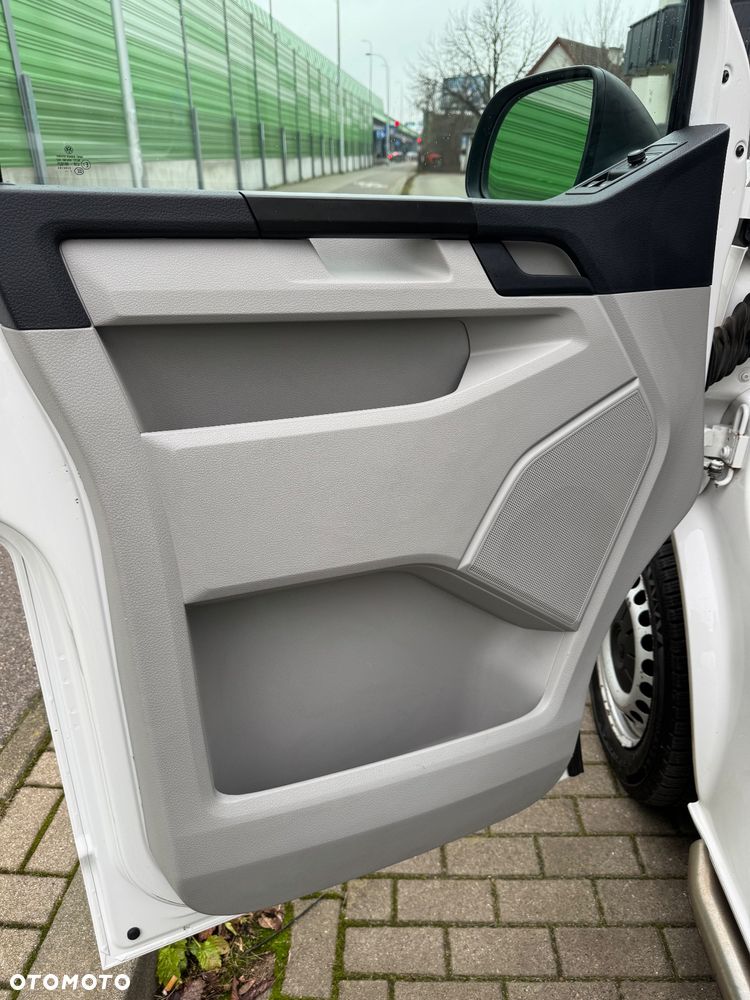 Volkswagen Transporter - 19