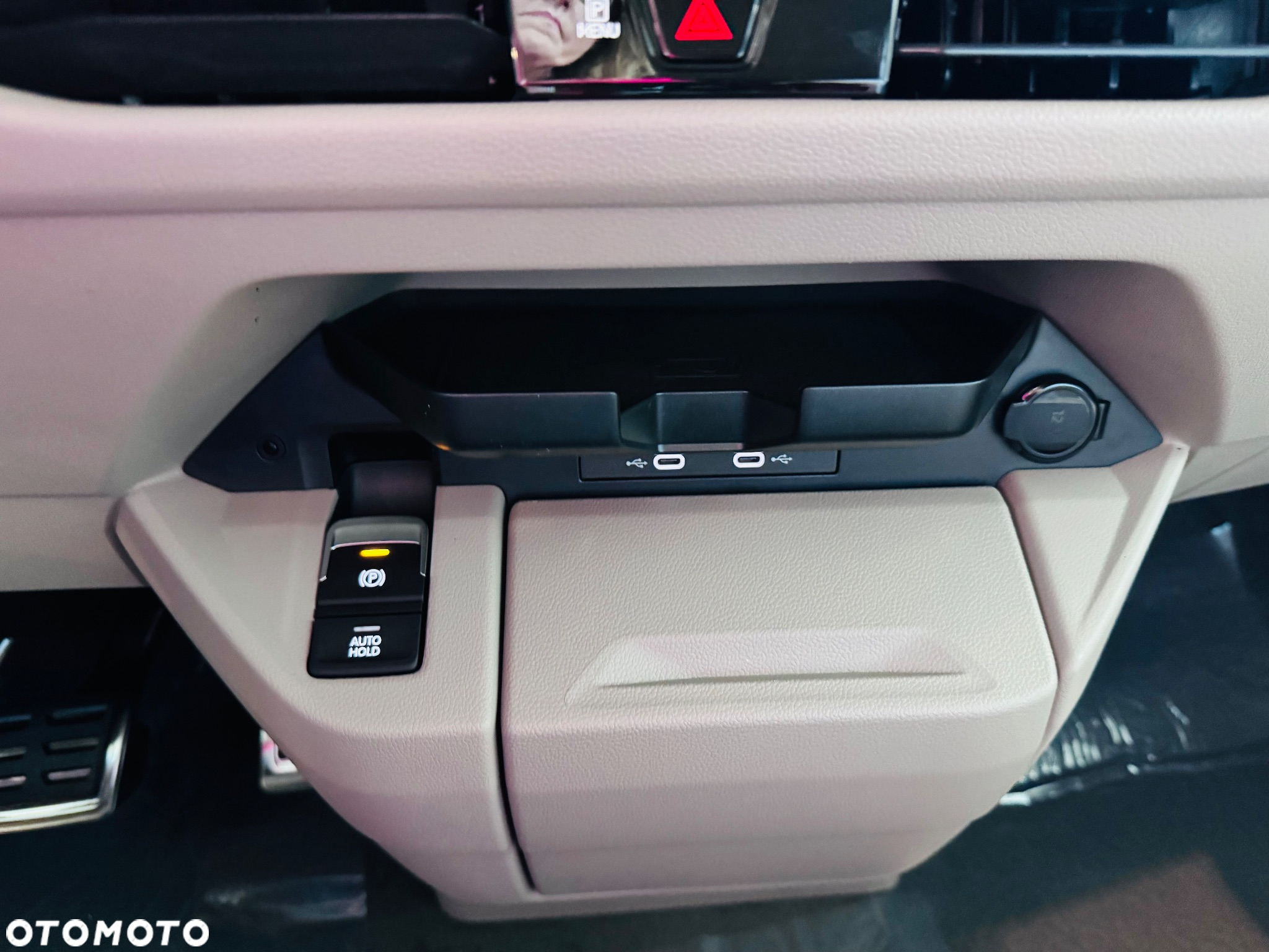 Volkswagen Multivan 2.0 TSI L2 Style DSG - 16