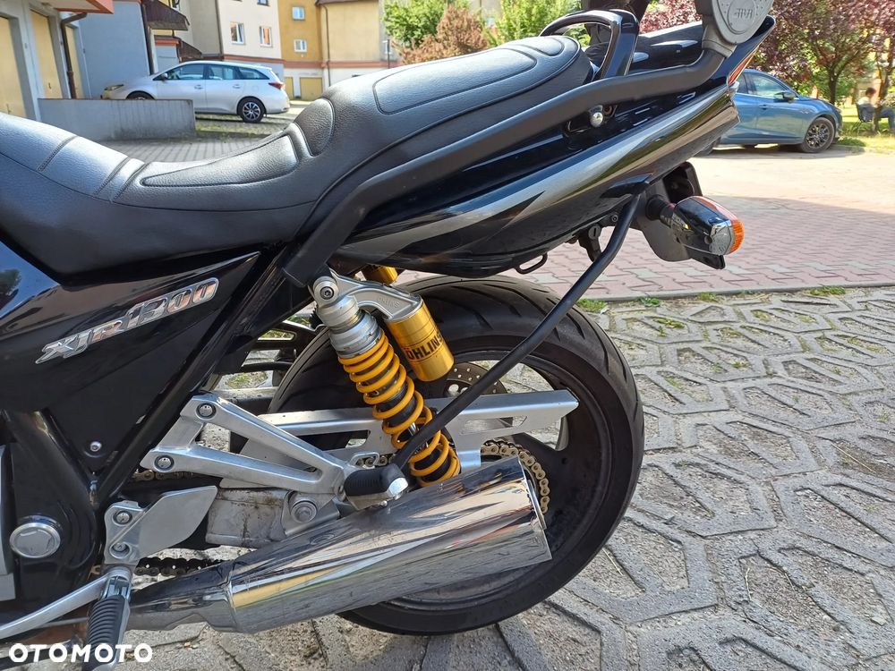 Yamaha XJR - 14