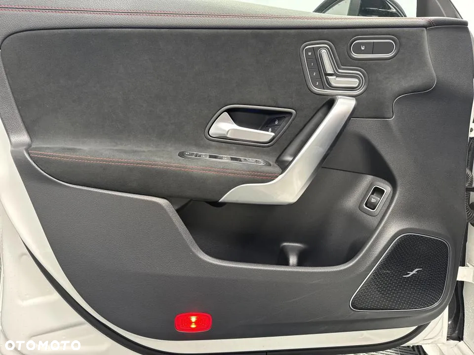 Mercedes-Benz CLA 200 AMG Line 7G-DCT - 10