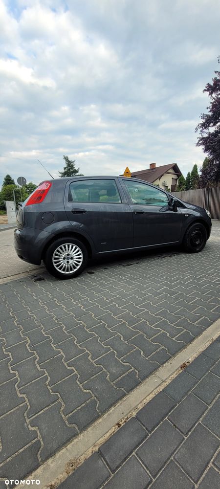 Fiat Grande Punto - 4