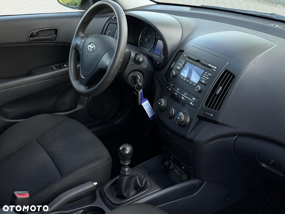 Hyundai i30 i30cw 1.4 Comfort - 12