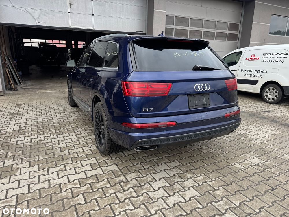 Audi Q7 3.0 TFSI Quattro Tiptronic - 6
