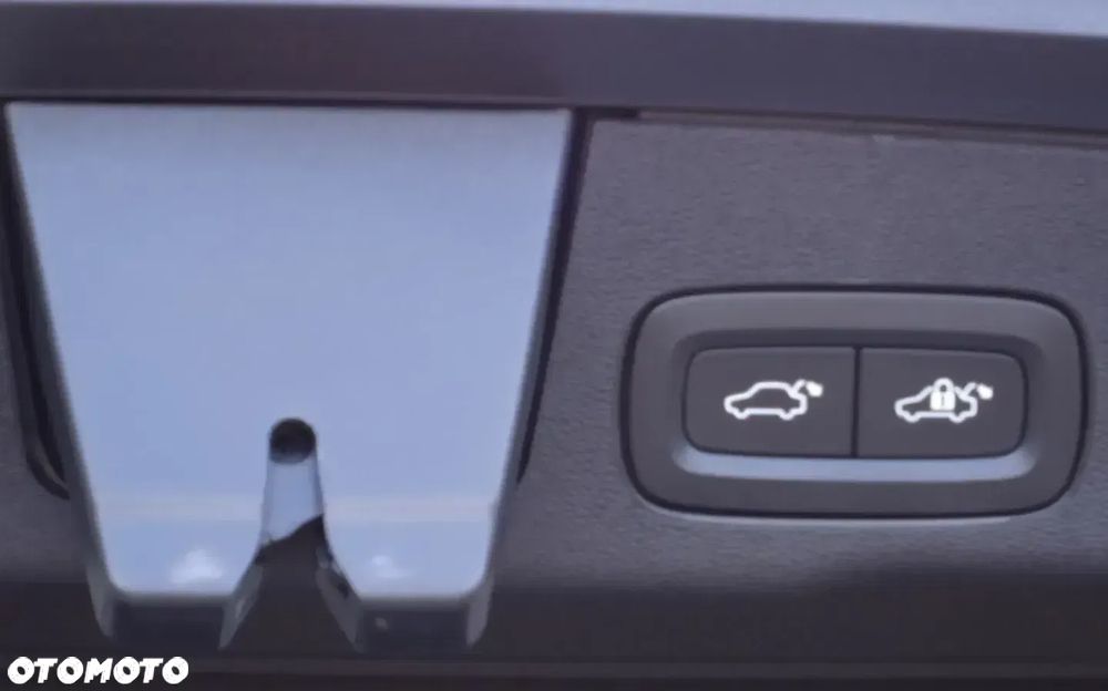 Volvo XC 60 B4 D AWD Geartronic RDesign - 24