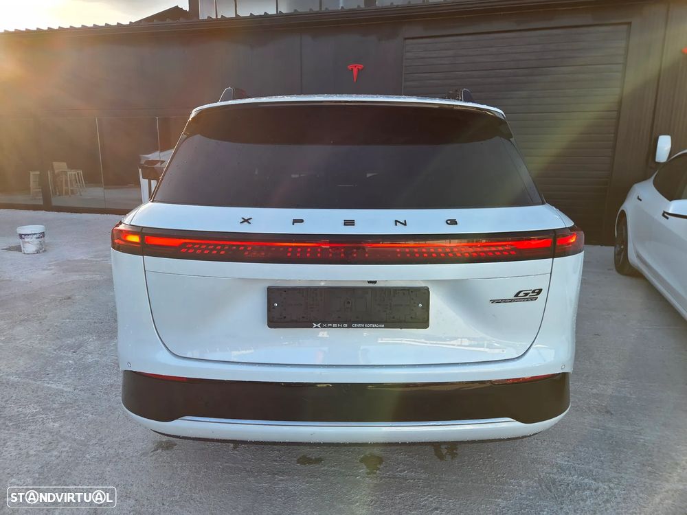 Xpeng G9 98 kWh AWD Performance + Pack Premium - 34