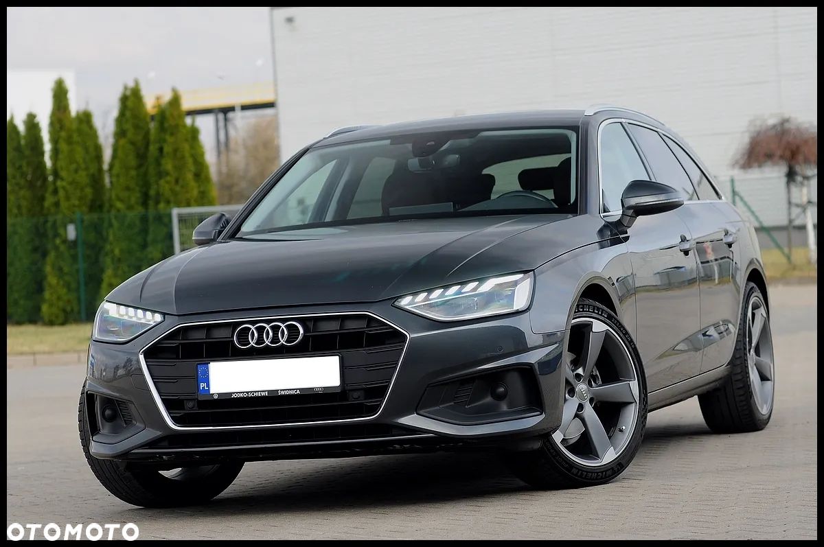 Audi A4 - 1