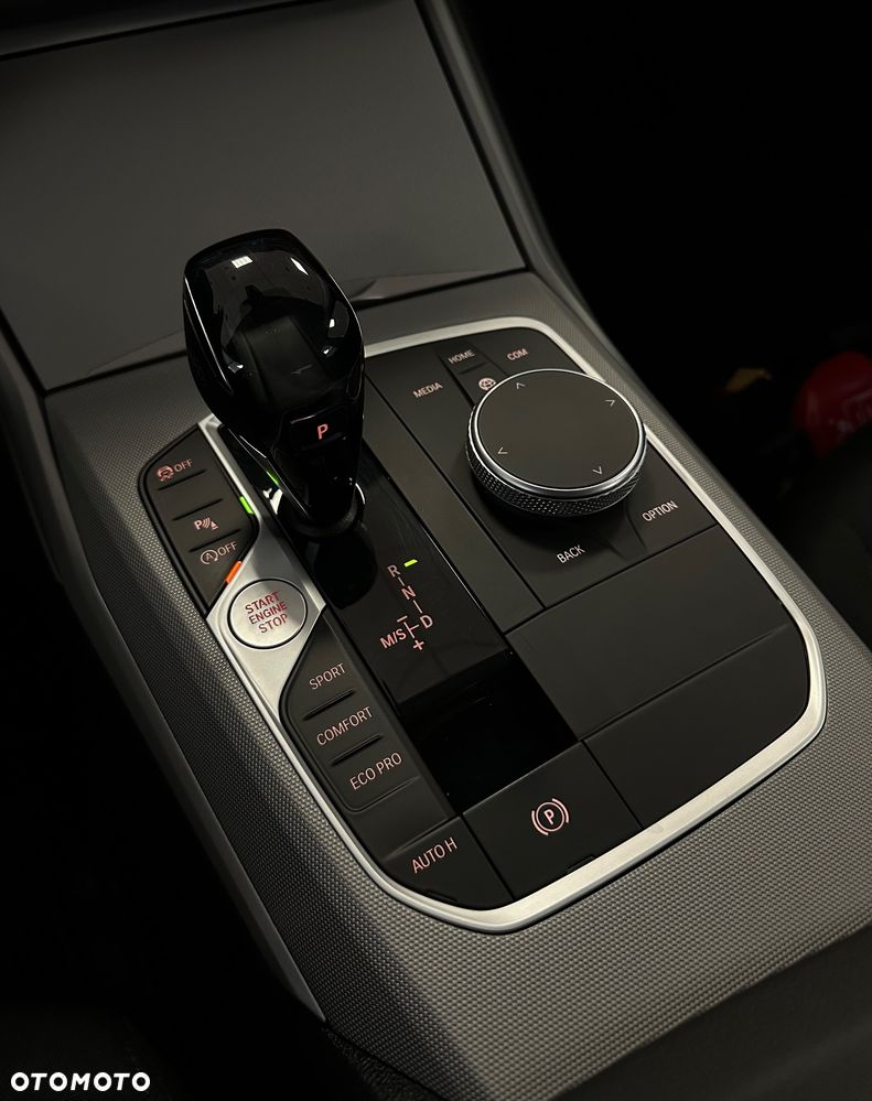 BMW Seria 3 318i Advantage - 18