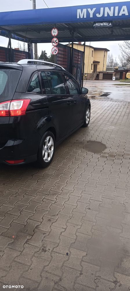 Ford Grand C-MAX - 8