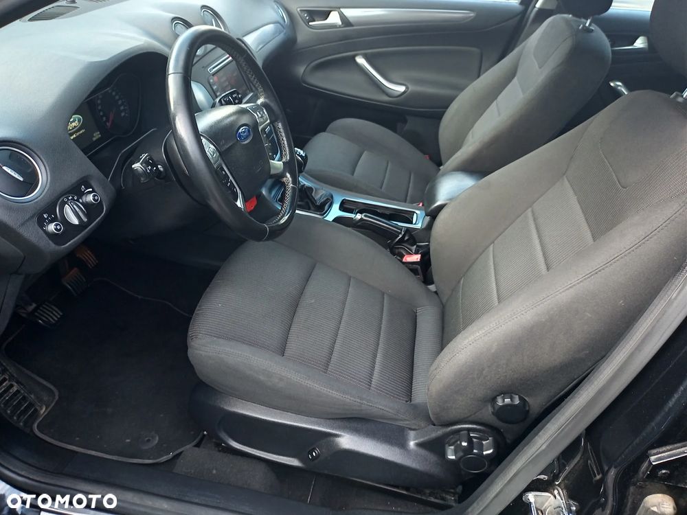 Ford Mondeo - 11