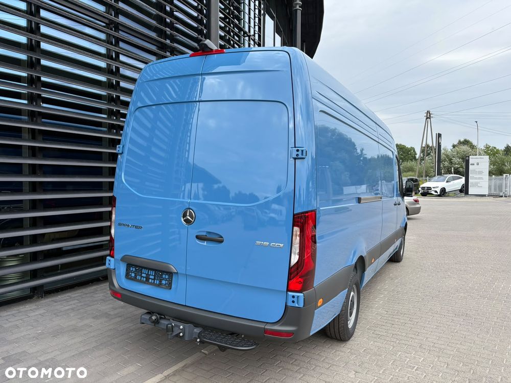Mercedes-Benz Sprinter - 7