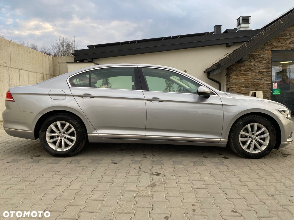 Volkswagen Passat - 5