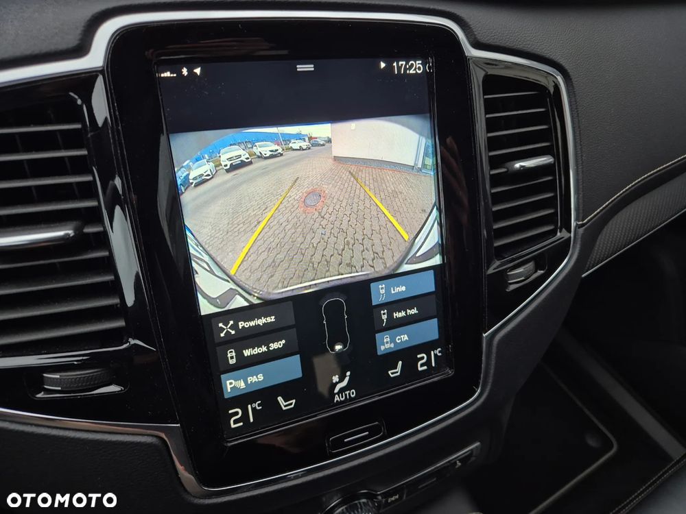 Volvo XC 90 B5 D AWD R-Design - 11