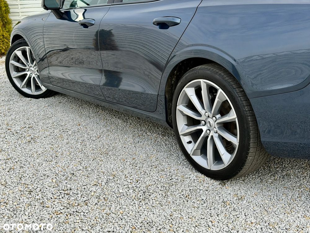 Volvo S60 B5 B AWD Ultimate Dark - 25