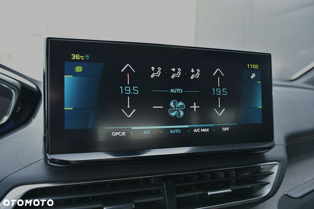 Peugeot 3008 1.6 PureTech HYbrid GT Line S&S EAT8 - 30