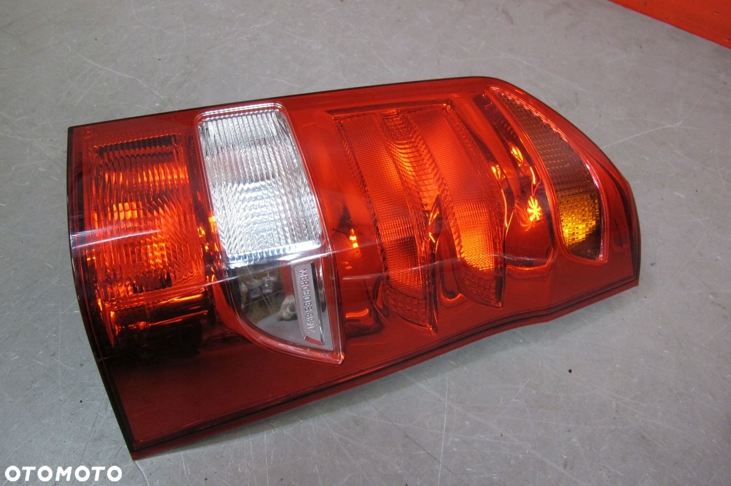 MERCEDES VITO 3 III W447 LIFT 447 LAMPA TYŁ PRAWA - 3