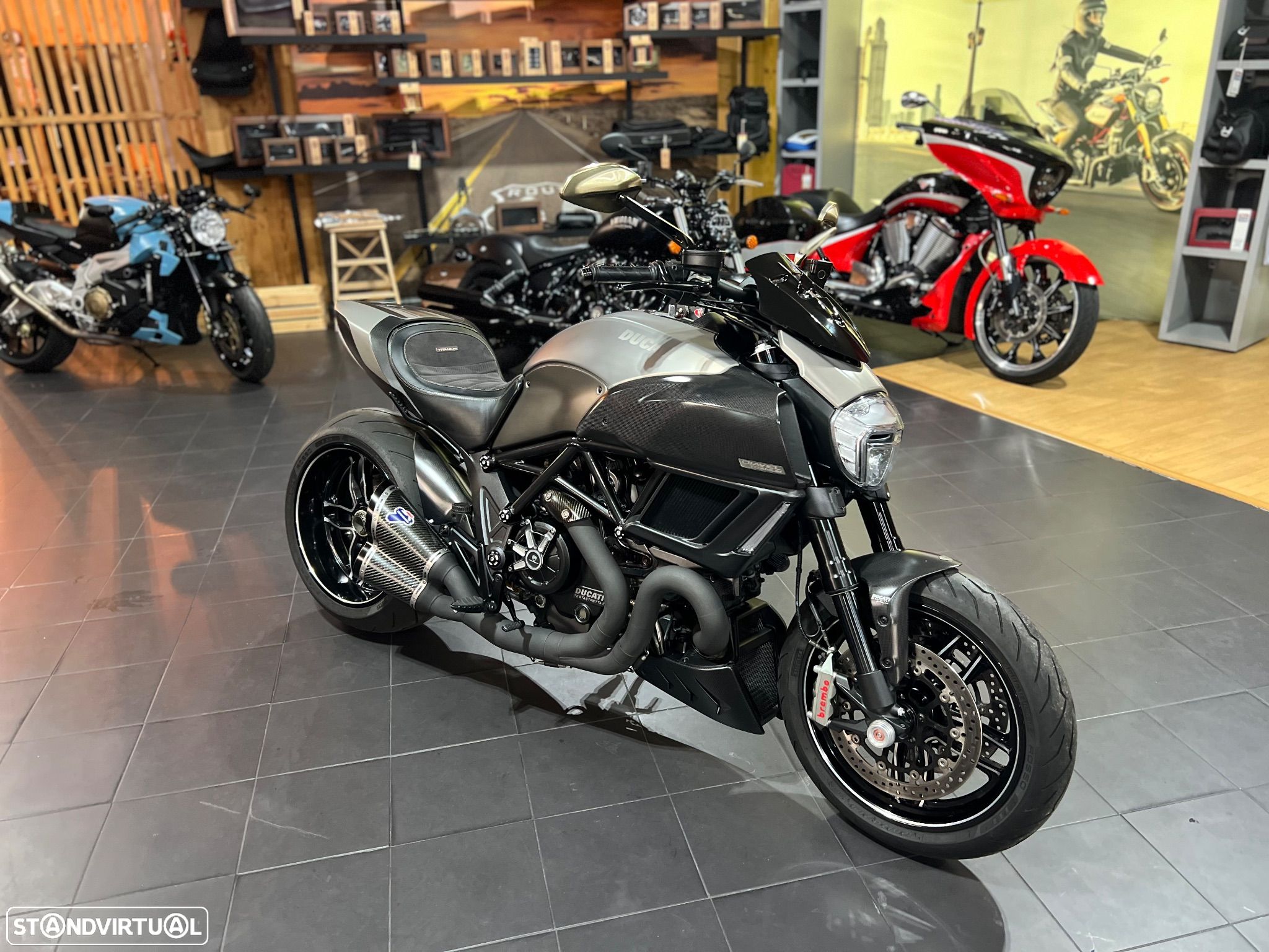 Ducati Diavel TITANIUM 318/500 - 1