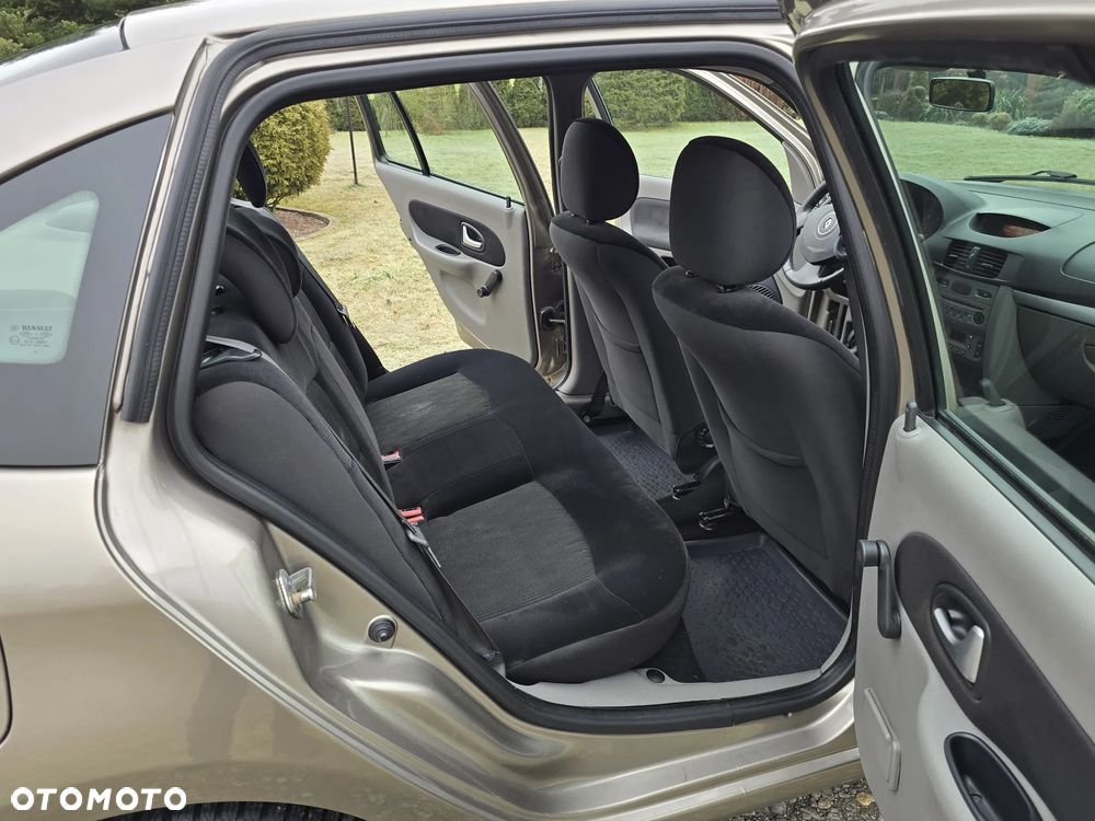 Renault Thalia 1.6 16V All Inclusive - 7