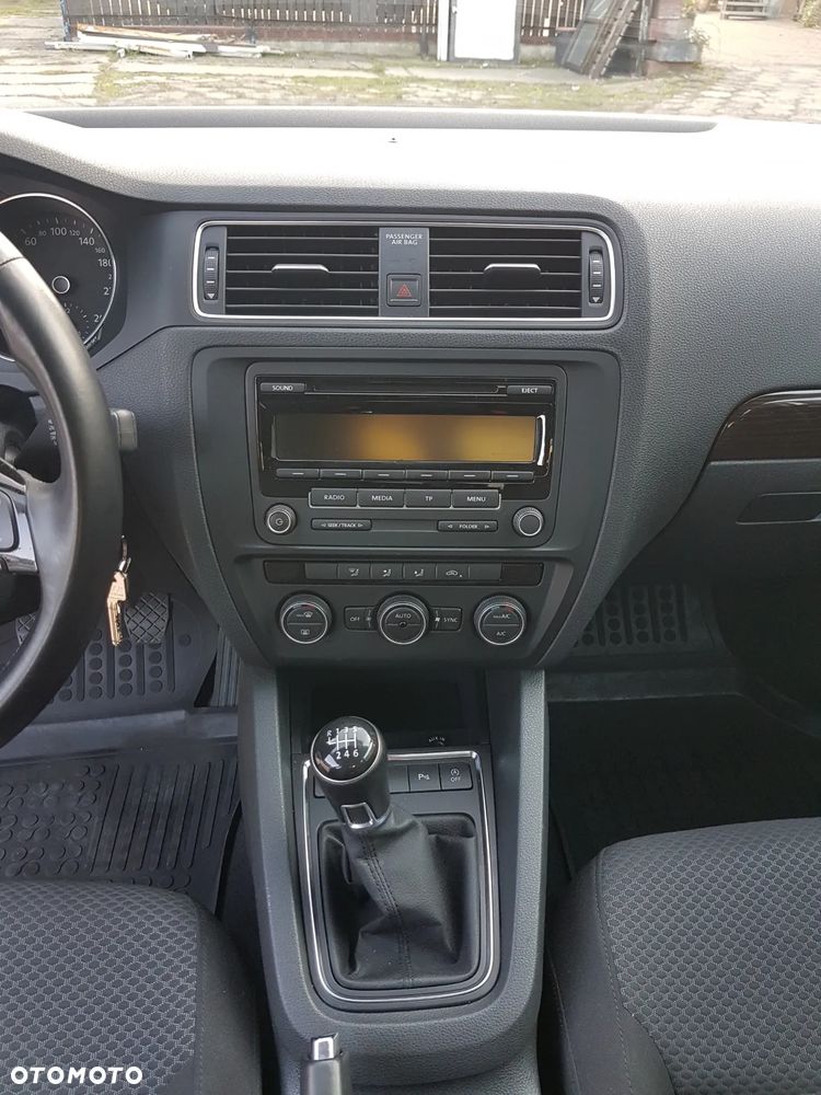 Volkswagen Jetta 1.2 TSI BMT Comfortline - 6